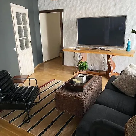 Kolme Venna 아파트